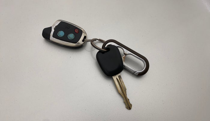 2016 Maruti Alto K10 VXI AMT, Petrol, Automatic, 48,567 km, Key Close Up