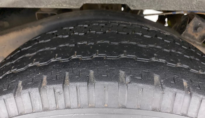 2018 Mahindra Thar CRDE 4X4 AC, Diesel, Manual, 90,305 km, Right Rear Tyre Tread