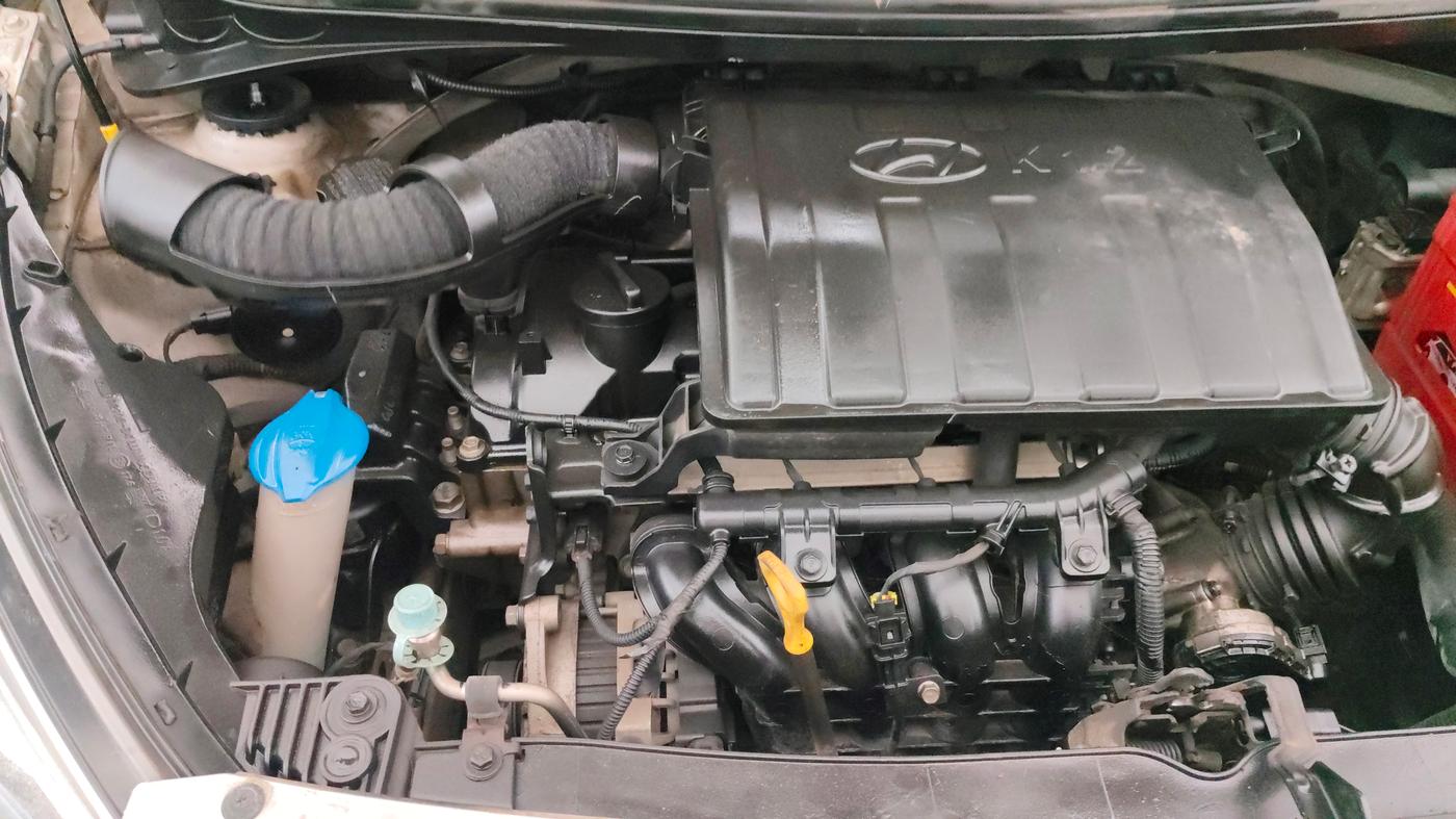 2014 Hyundai Xcent SX 1.2 (O), Petrol, Manual, 90,672 km, Engine View - Right