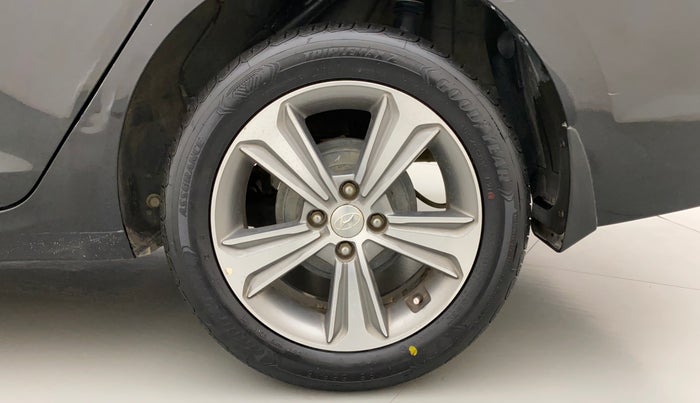 2018 Hyundai Verna 1.6 VTVT SX, Petrol, Manual, 34,214 km, Left Rear Wheel