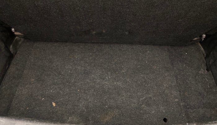 2013 Maruti Swift VDI, Diesel, Manual, 97,813 km, Boot Inside