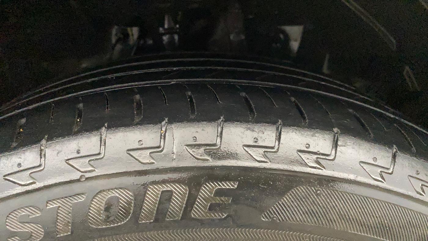 2020 Honda WR-V 1.2L I-VTEC VX MT, Petrol, Manual, 42,634 km, Right Front Tyre Tread