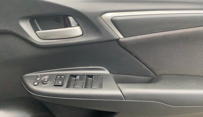 2020 Honda WR-V 1.2L I-VTEC VX MT, Petrol, Manual, 42,634 km, Driver Side Door Panels Control