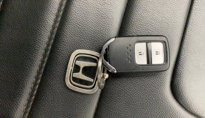 2020 Honda WR-V 1.2L I-VTEC VX MT, Petrol, Manual, 42,634 km, Key Close Up