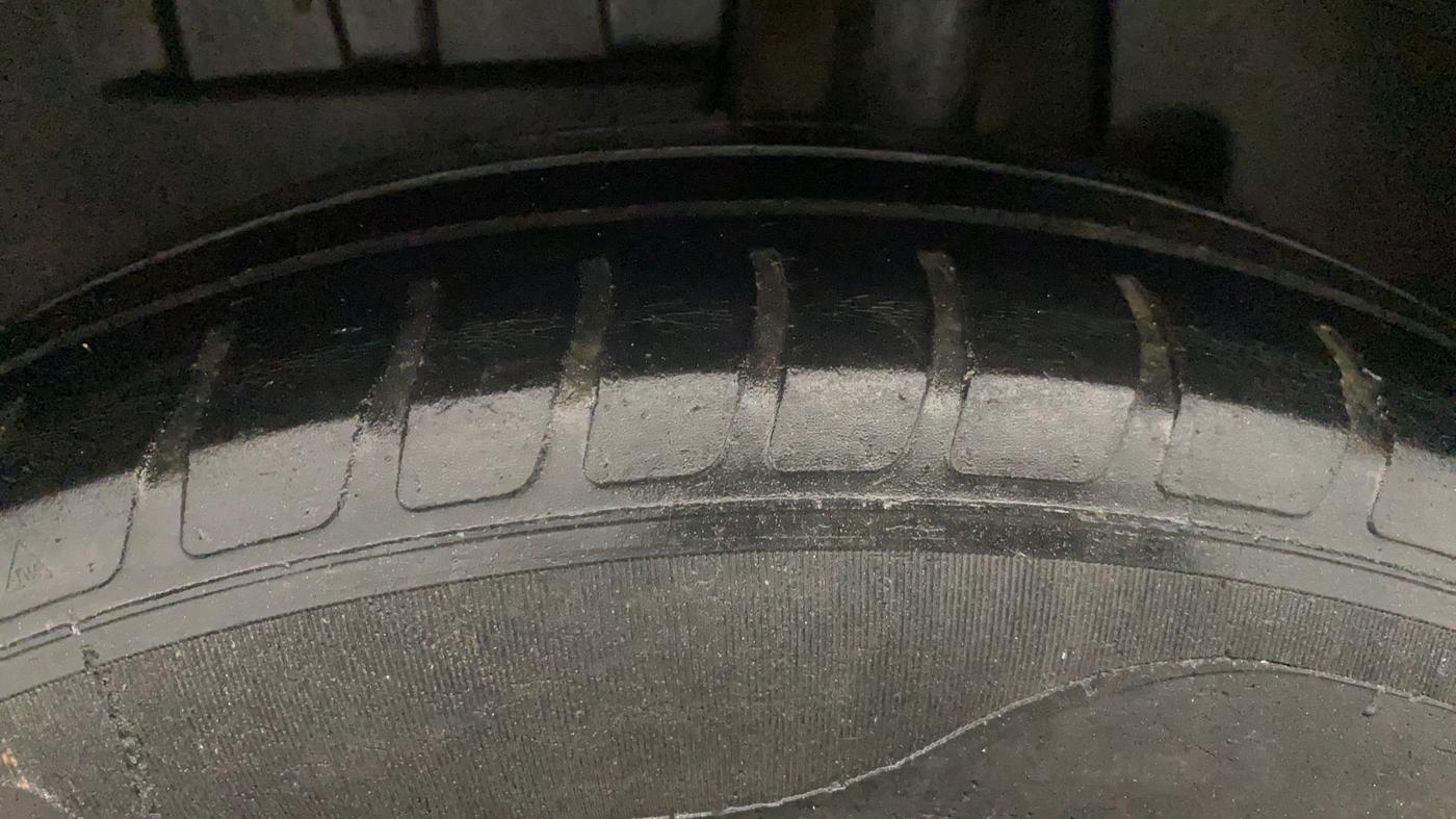 2020 Maruti Dzire VXI, Petrol, Manual, 58,565 km, Left Rear Tyre Tread