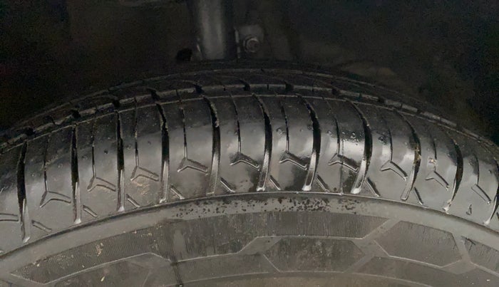2020 Maruti Dzire VXI, Petrol, Manual, 58,547 km, Right Front Tyre Tread