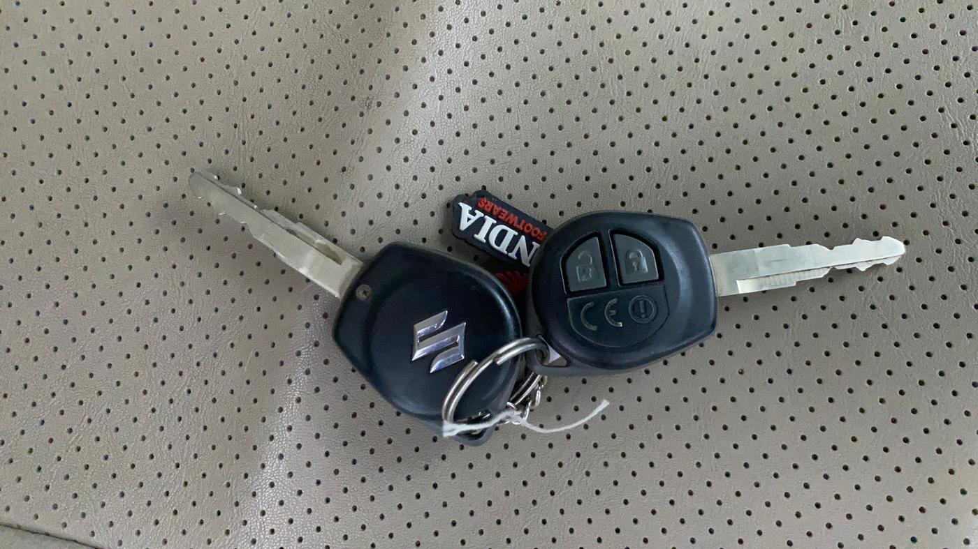 2020 Maruti Dzire VXI, Petrol, Manual, 58,565 km, Key Close Up