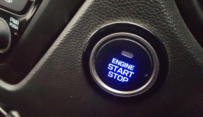 2017 Hyundai i20 Active 1.2 SX, Petrol, Manual, 60,992 km, Keyless Start/ Stop Button