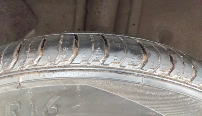 2017 Hyundai i20 Active 1.2 SX, Petrol, Manual, 60,992 km, Right Rear Tyre Tread