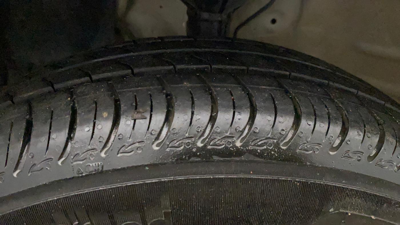 2025 Maruti New Wagon-R VXI 1.0, Petrol, Manual, 17,226 km, Left Front Tyre Tread