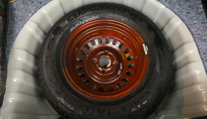 2024 Nissan MAGNITE N-Connecta B4D 1.0 Petrol MT Dual Tone, Petrol, Manual, 3,297 km, Spare Tyre