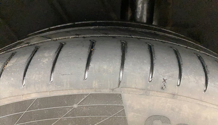 2019 Volkswagen TIGUAN HIGHLINE TDI AT, Diesel, Automatic, 53,191 km, Left Rear Tyre Tread