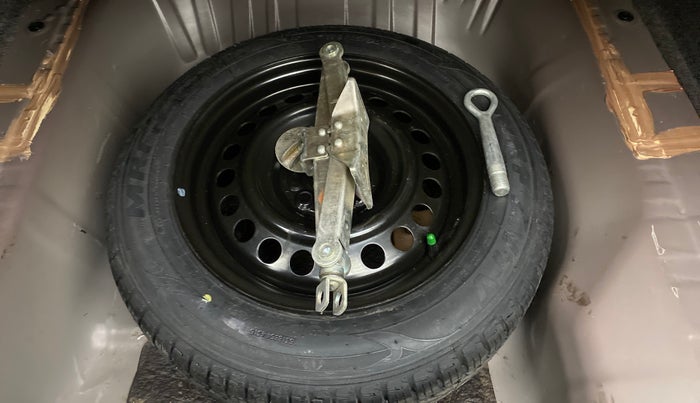 2015 Honda City 1.5L I-VTEC V MT, Petrol, Manual, 86,018 km, Dicky (Boot door) - Tool missing