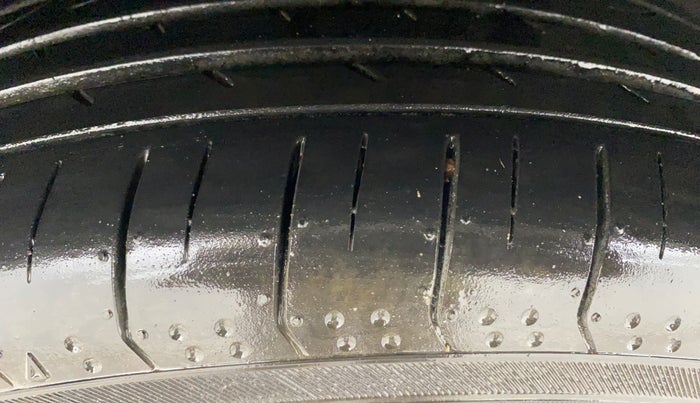 2020 Ford Ecosport TITANIUM 1.5L DIESEL, Diesel, Manual, 99,361 km, Left Front Tyre Tread