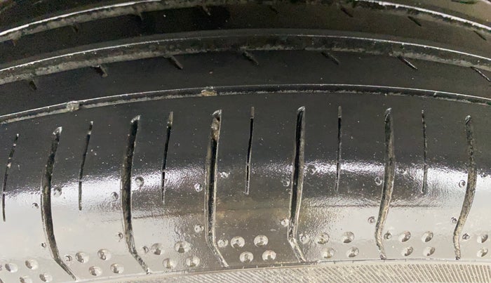 2020 Ford Ecosport TITANIUM 1.5L DIESEL, Diesel, Manual, 99,361 km, Right Rear Tyre Tread