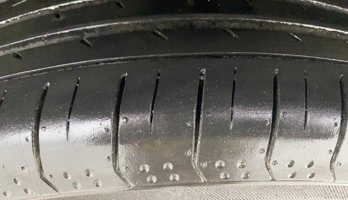 2020 Ford Ecosport TITANIUM 1.5L DIESEL, Diesel, Manual, 99,361 km, Left Rear Tyre Tread