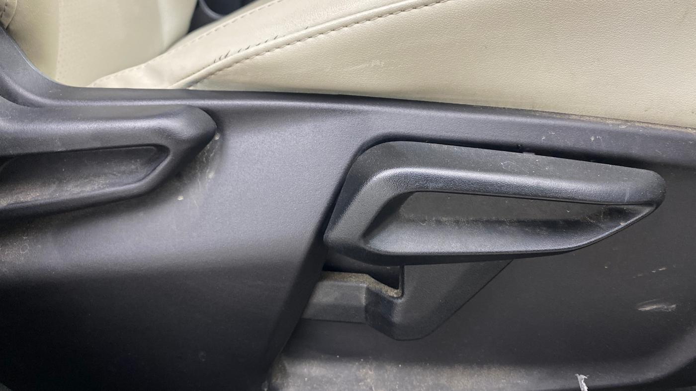 2022 Tata TIGOR XZA PLUS PETROL, Petrol, Automatic, 15,839 km, Driver Side Adjustment Panel