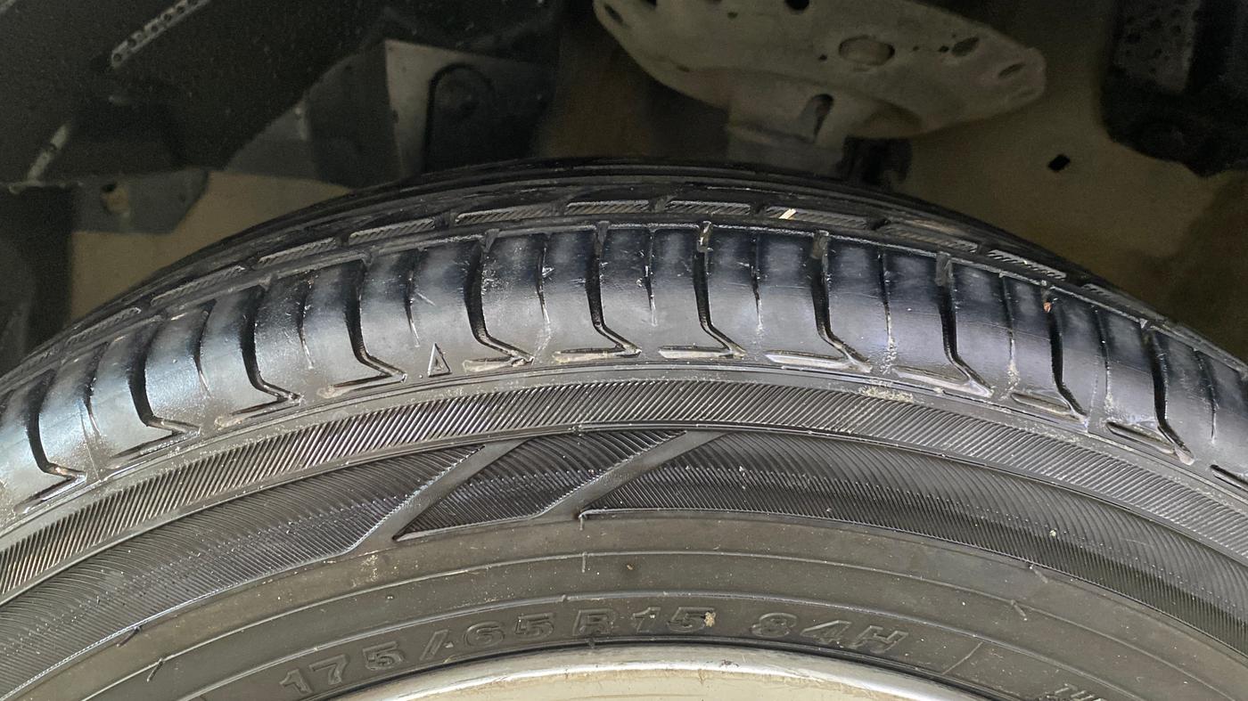 2015 Honda Jazz 1.2L I-VTEC V AT, Petrol, Automatic, 83,839 km, Left Front Tyre Tread