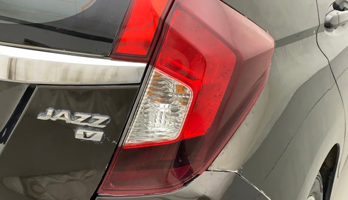 2017 Honda Jazz 1.2L I-VTEC V AT, Petrol, Automatic, 95,055 km, Right tail light - Minor damage