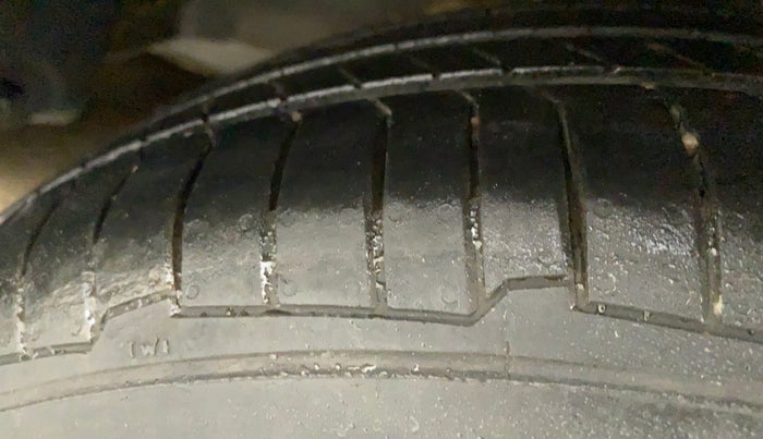 2017 Honda Jazz 1.2L I-VTEC V AT, Petrol, Automatic, 95,055 km, Right Rear Tyre Tread