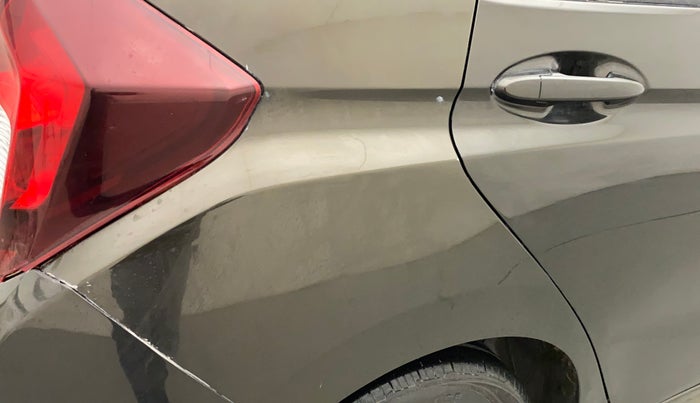 2017 Honda Jazz 1.2L I-VTEC V AT, Petrol, Automatic, 95,055 km, Right quarter panel - Minor scratches