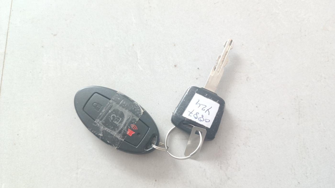 2018 Datsun Go T, Petrol, Manual, 32,458 km, Key Close Up