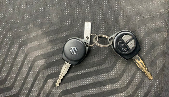 2018 Maruti Swift VDI AMT, Diesel, Automatic, 74,796 km, Key Close Up