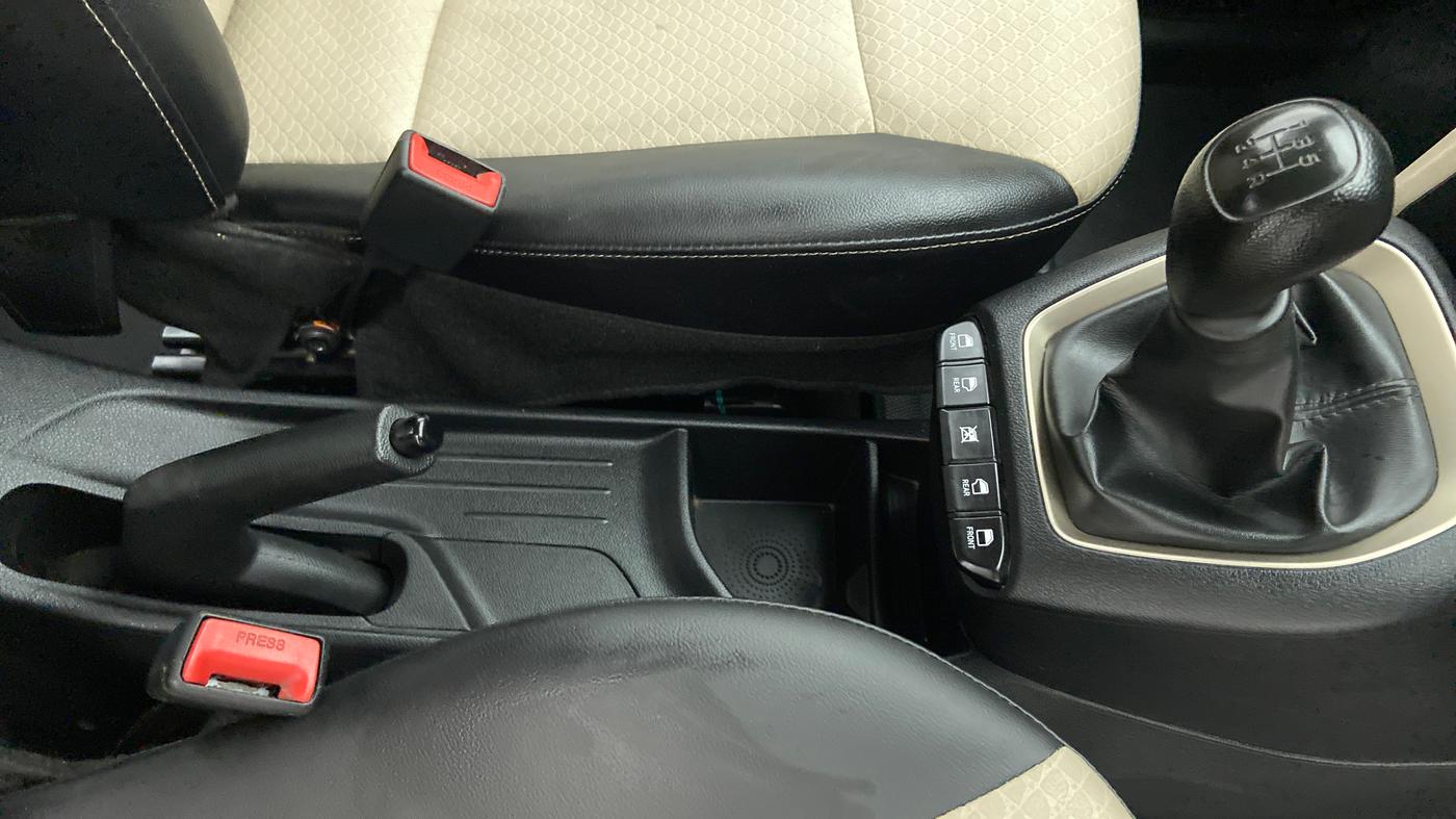 2019 Hyundai NEW SANTRO SPORTZ 1.1, Petrol, Manual, 17,802 km, Gear Lever