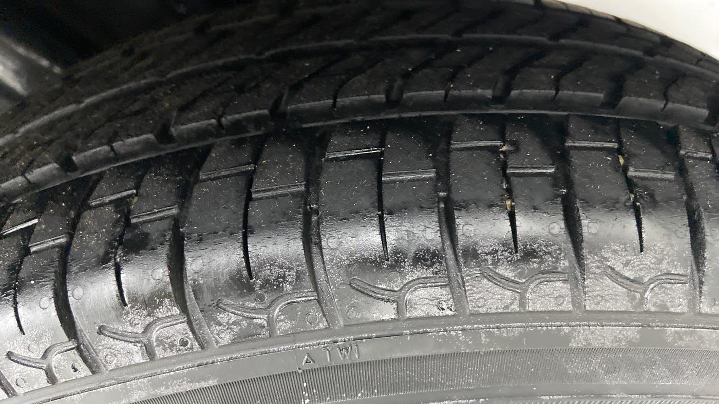 2019 Hyundai NEW SANTRO SPORTZ 1.1, Petrol, Manual, 17,802 km, Left Rear Tyre Tread