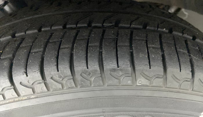 2019 Hyundai NEW SANTRO SPORTZ 1.1, Petrol, Manual, 17,802 km, Left Front Tyre Tread