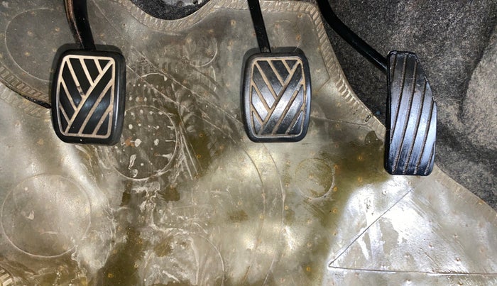 2017 Maruti Wagon R 1.0 LXI CNG, CNG, Manual, 72,753 km, Pedals