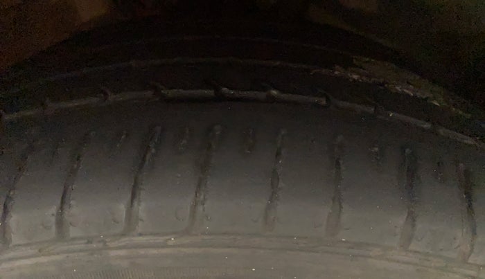 2018 Skoda Rapid STYLE 1.5 TDI AT, Diesel, Automatic, 74,879 km, Right Front Tyre Tread