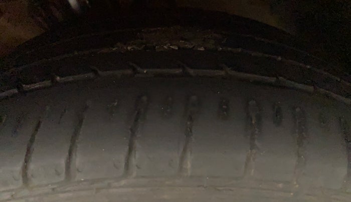 2018 Skoda Rapid STYLE 1.5 TDI AT, Diesel, Automatic, 74,879 km, Left Front Tyre Tread