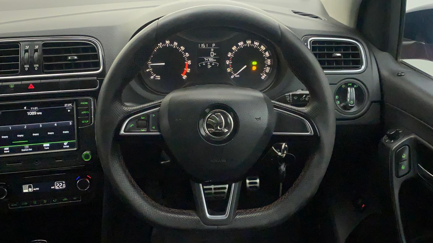 2018 Skoda Rapid STYLE 1.5 TDI AT, Diesel, Automatic, 74,879 km, Steering Wheel Close Up