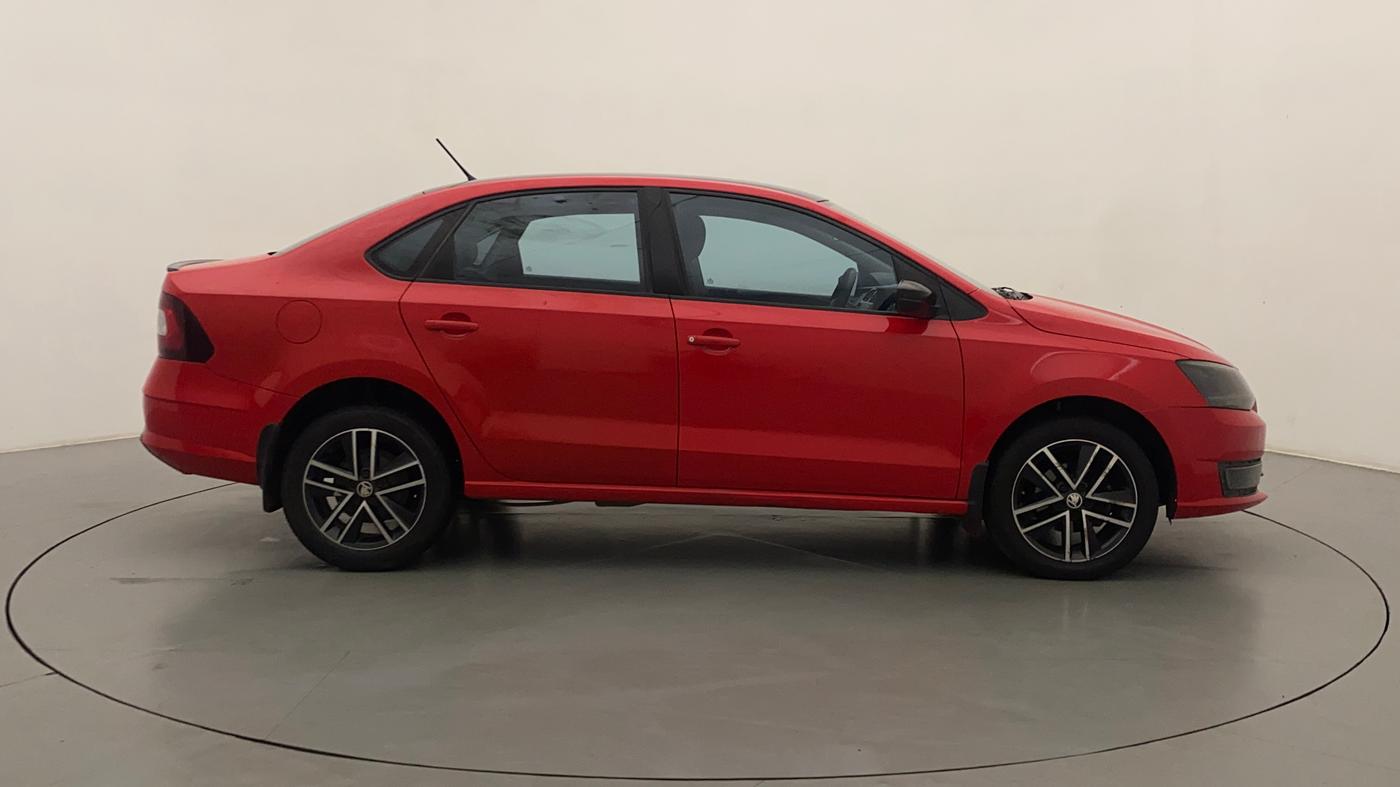 2018 Skoda Rapid STYLE 1.5 TDI AT, Diesel, Automatic, 74,879 km, Right Side