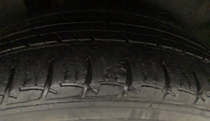 2018 Skoda Rapid STYLE 1.5 TDI AT, Diesel, Automatic, 74,879 km, Right Rear Tyre Tread