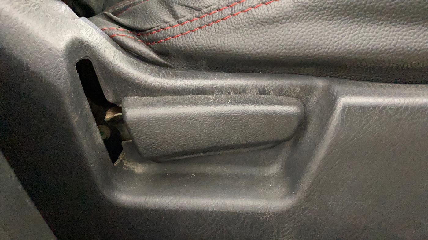 2020 Maruti Alto LXI OPT CNG, CNG, Manual, 98,702 km, Driver Side Adjustment Panel