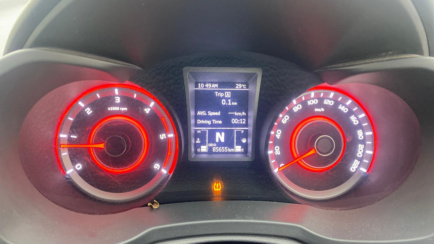 2021 Mahindra XUV300 W8 (O) 1.5 DIESEL, Diesel, Manual, 85,655 km, Odometer Image
