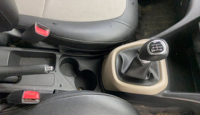 2014 Hyundai Grand i10 SPORTZ 1.2 KAPPA VTVT, Petrol, Manual, 72,078 km, Gear Lever