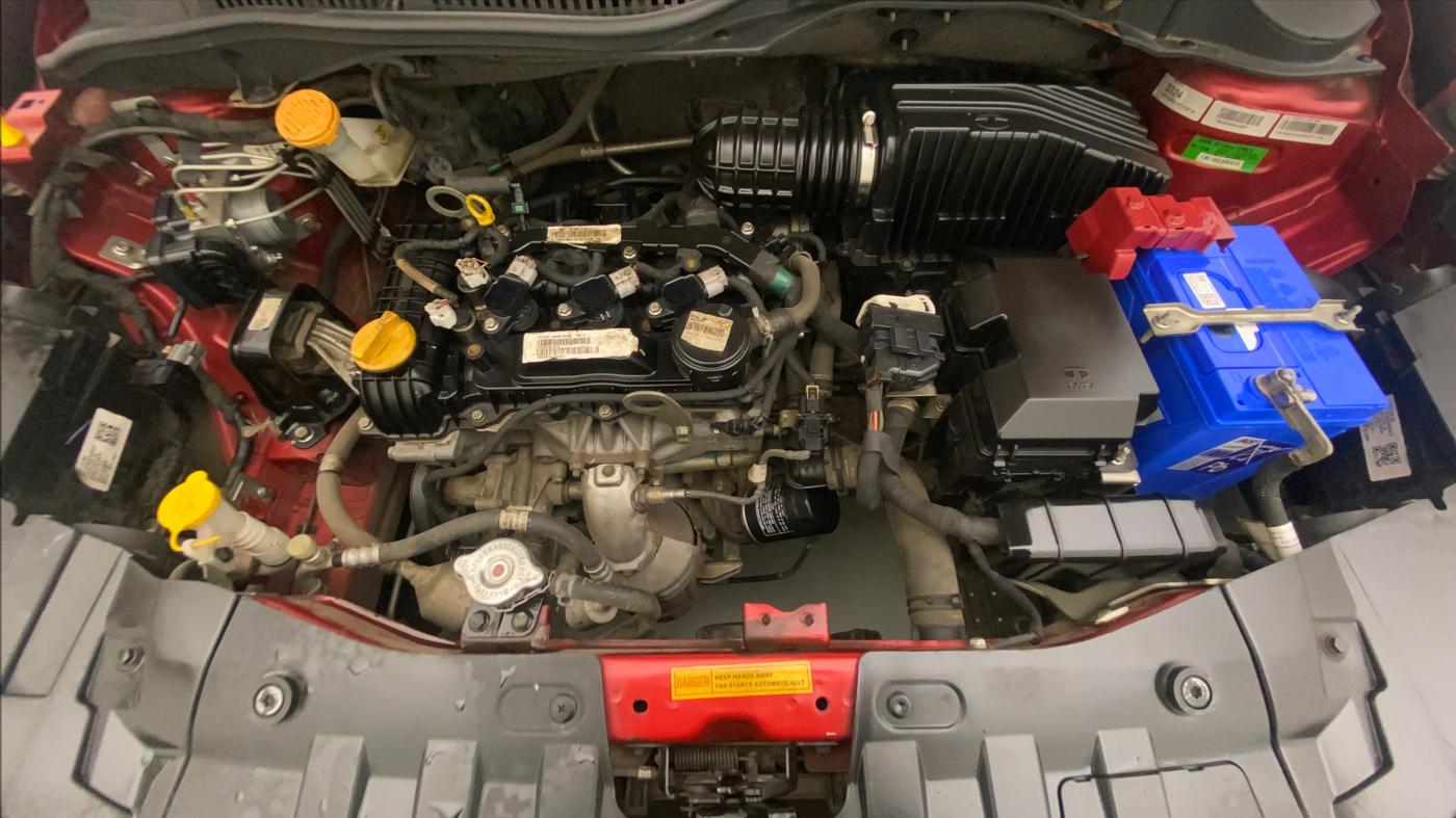 2021 Tata ALTROZ XE PETROL, Petrol, Manual, 36,796 km, Open Bonet