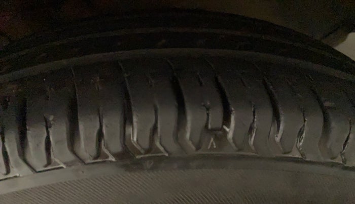 2021 Tata ALTROZ XE PETROL, Petrol, Manual, 36,796 km, Left Rear Tyre Tread