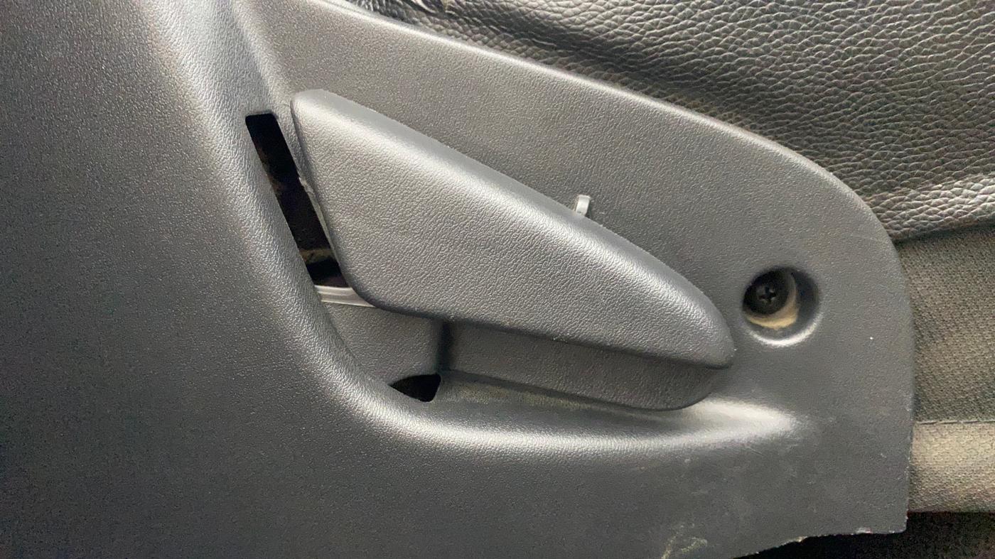 2018 Datsun Go Plus T(O), Petrol, Manual, 94,167 km, Driver Side Adjustment Panel