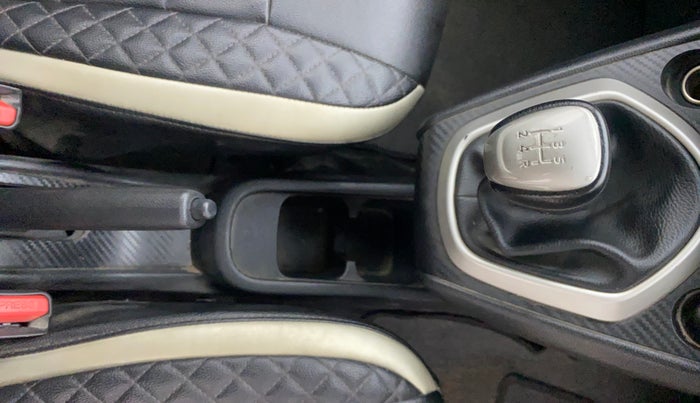 2018 Datsun Go Plus T(O), Petrol, Manual, 94,167 km, Gear Lever