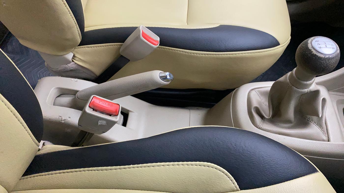 2017 Maruti Ertiga VXI, Petrol, Manual, 61,244 km, Gear Lever