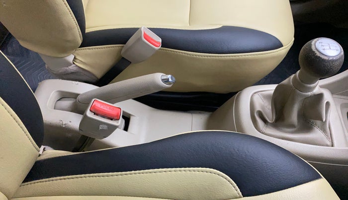 2017 Maruti Ertiga VXI, Petrol, Manual, 61,244 km, Gear Lever