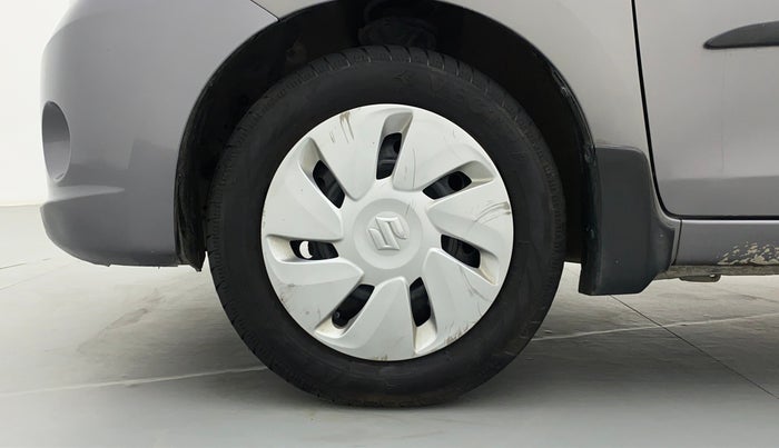 2015 Maruti Celerio ZXI D, Petrol, Manual, 39,916 km, Left Front Wheel