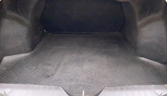 2015 Maruti Ciaz ZXI, Petrol, Manual, 45,079 km, Boot Inside