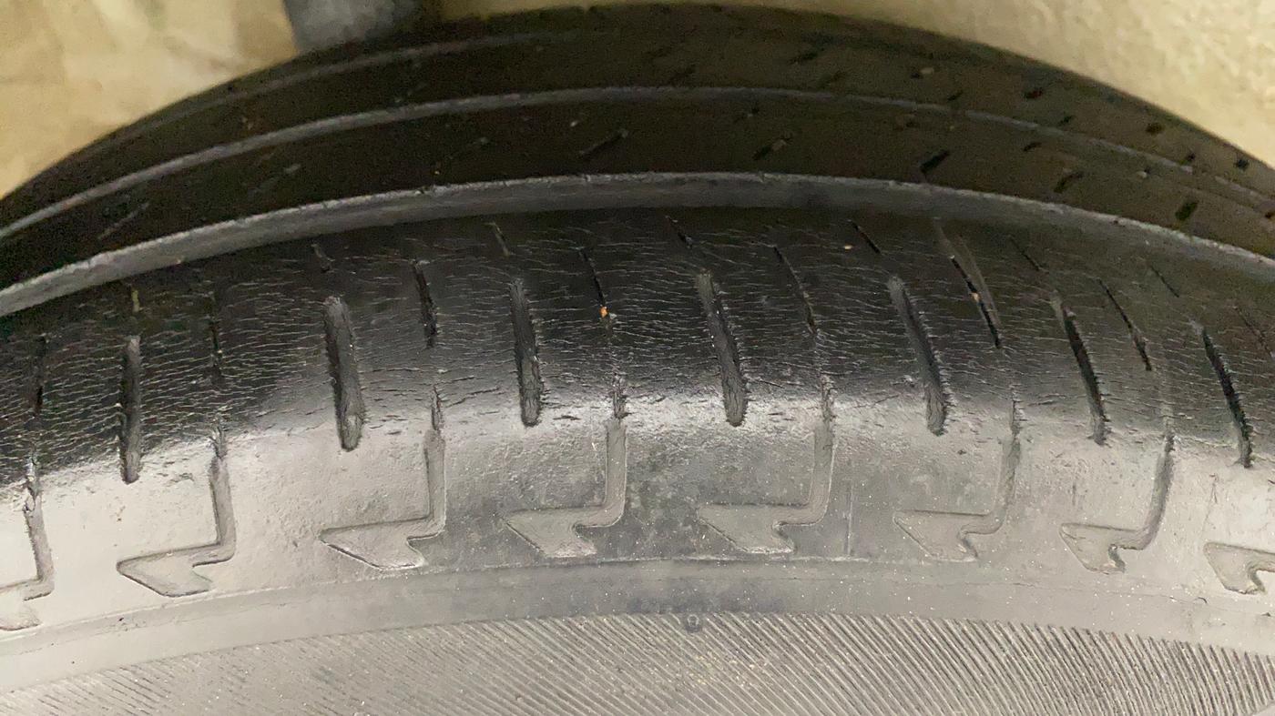 2019 Maruti IGNIS DELTA 1.2 K12 AMT, Petrol, Automatic, 34,528 km, Right Rear Tyre Tread