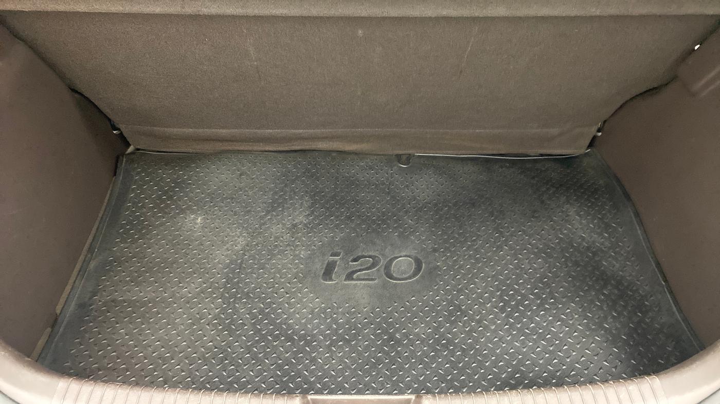 2010 Hyundai i20 MAGNA O 1.2, Petrol, Manual, 61,194 km, Boot Inside