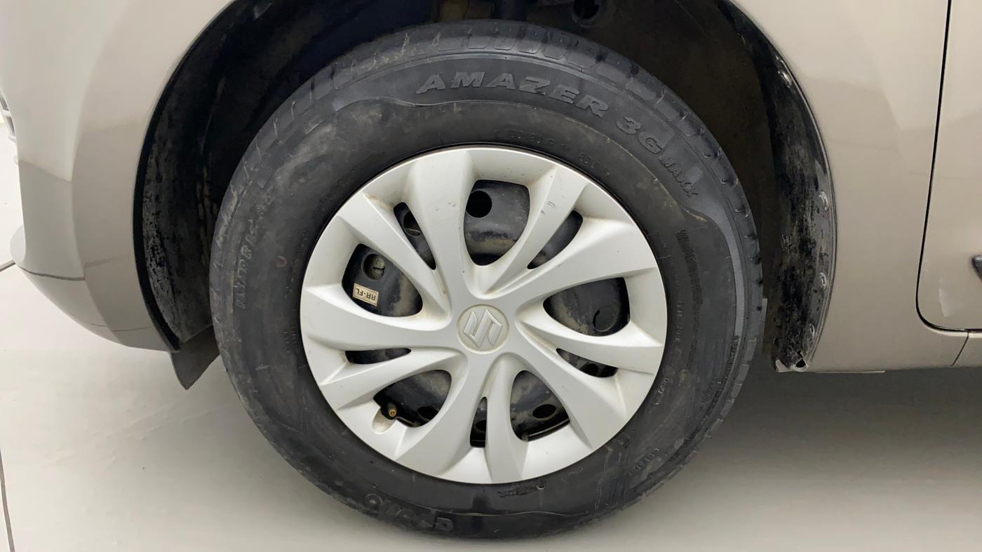 2021 Maruti Swift VXI, Petrol, Manual, 28,464 km, Left Front Wheel